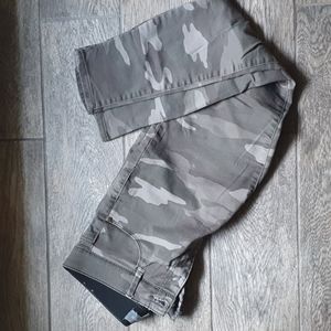 Camo pants
